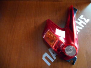 nissan-juke-2010-2014-fanari-piso-aristero  