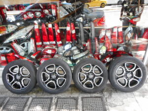 set-zantolasticha-aloyminioy-smart-forfour-w453-2015-2020-diastaseis-185-60-15-4-temachia  