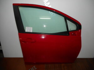 toyota-yaris-2014-2020-empros-dexia-porta-kokkini  